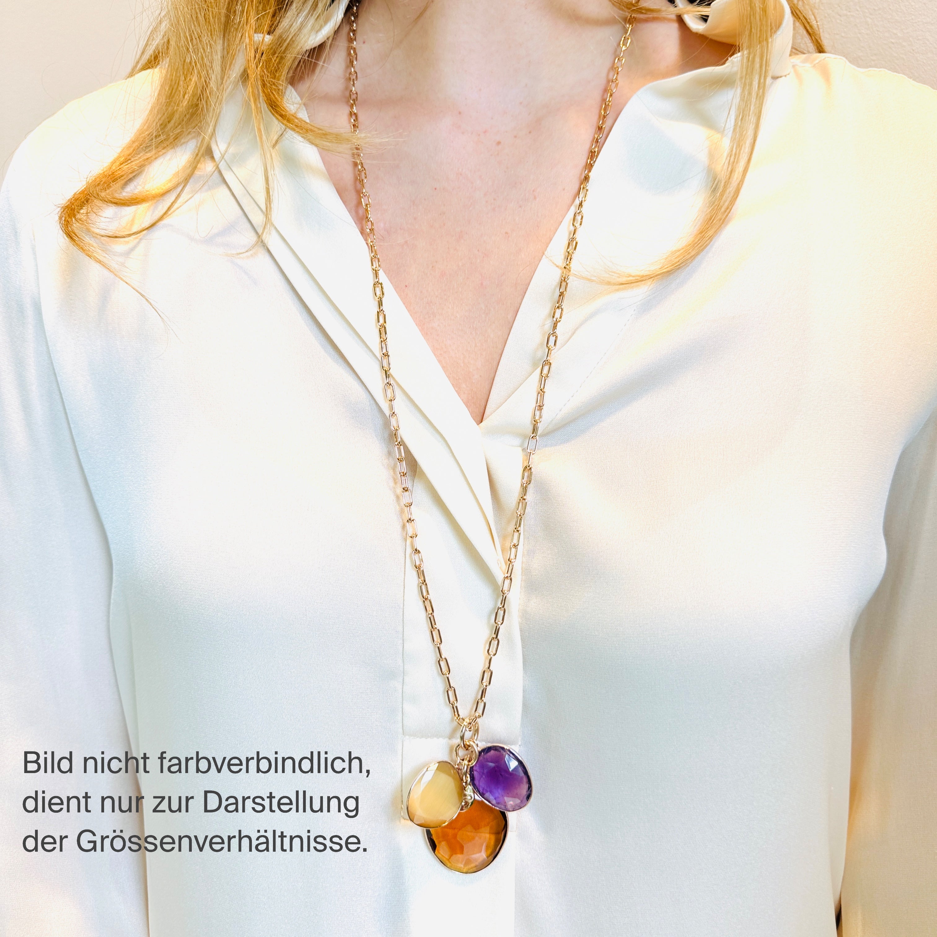 MAE Necklace ice